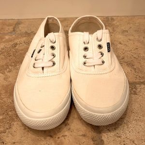 Hemp Canvas Sneakers
